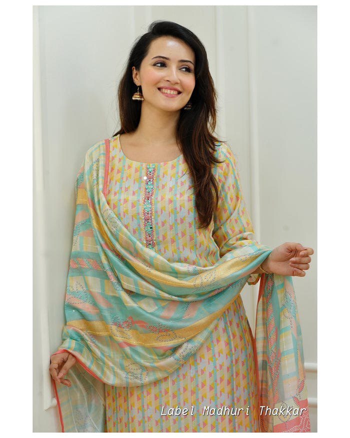 Kurtis for Women | Buy Ladies Kurti Online in India by ramraj-cotton - Issuu